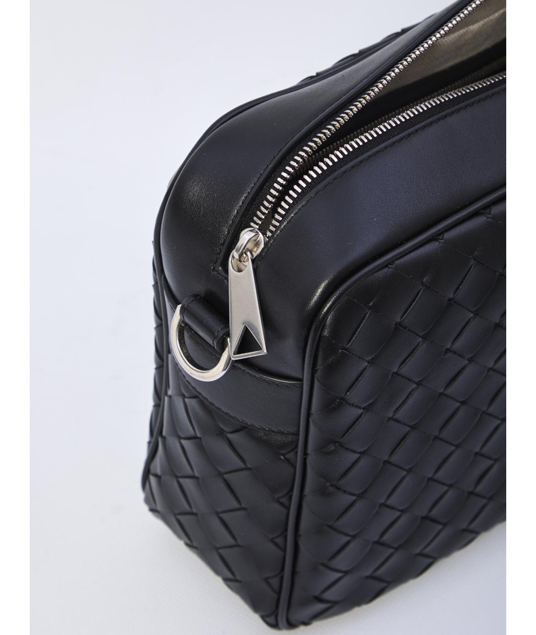 BOTTEGA VENETA Черная кожаная сумка на плечо, фото 4