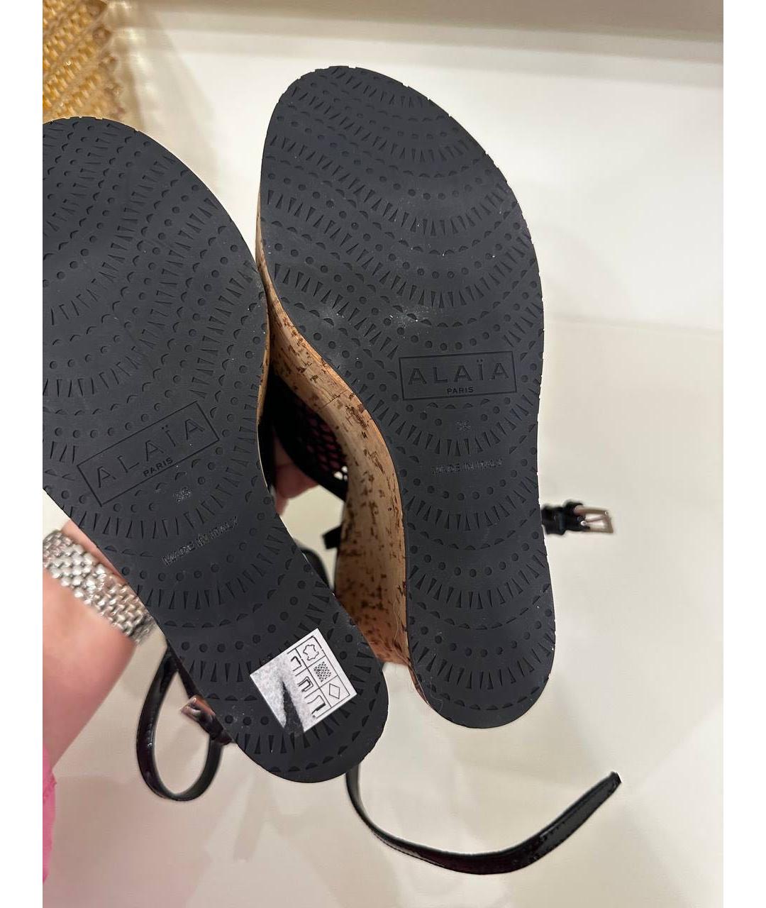 ALAIA Черные кожаные босоножки, фото 6