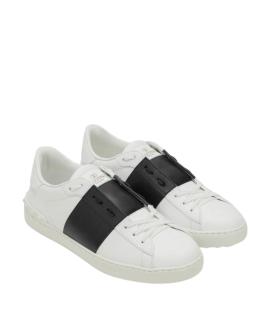 VALENTINO Низкие кроссовки / кеды