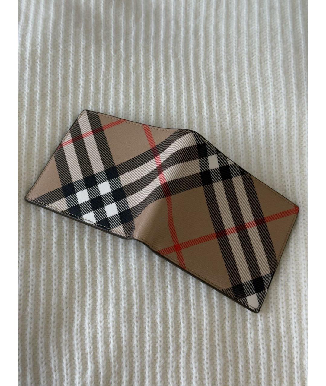 BURBERRY Бежевый кожаный кошелек, фото 3