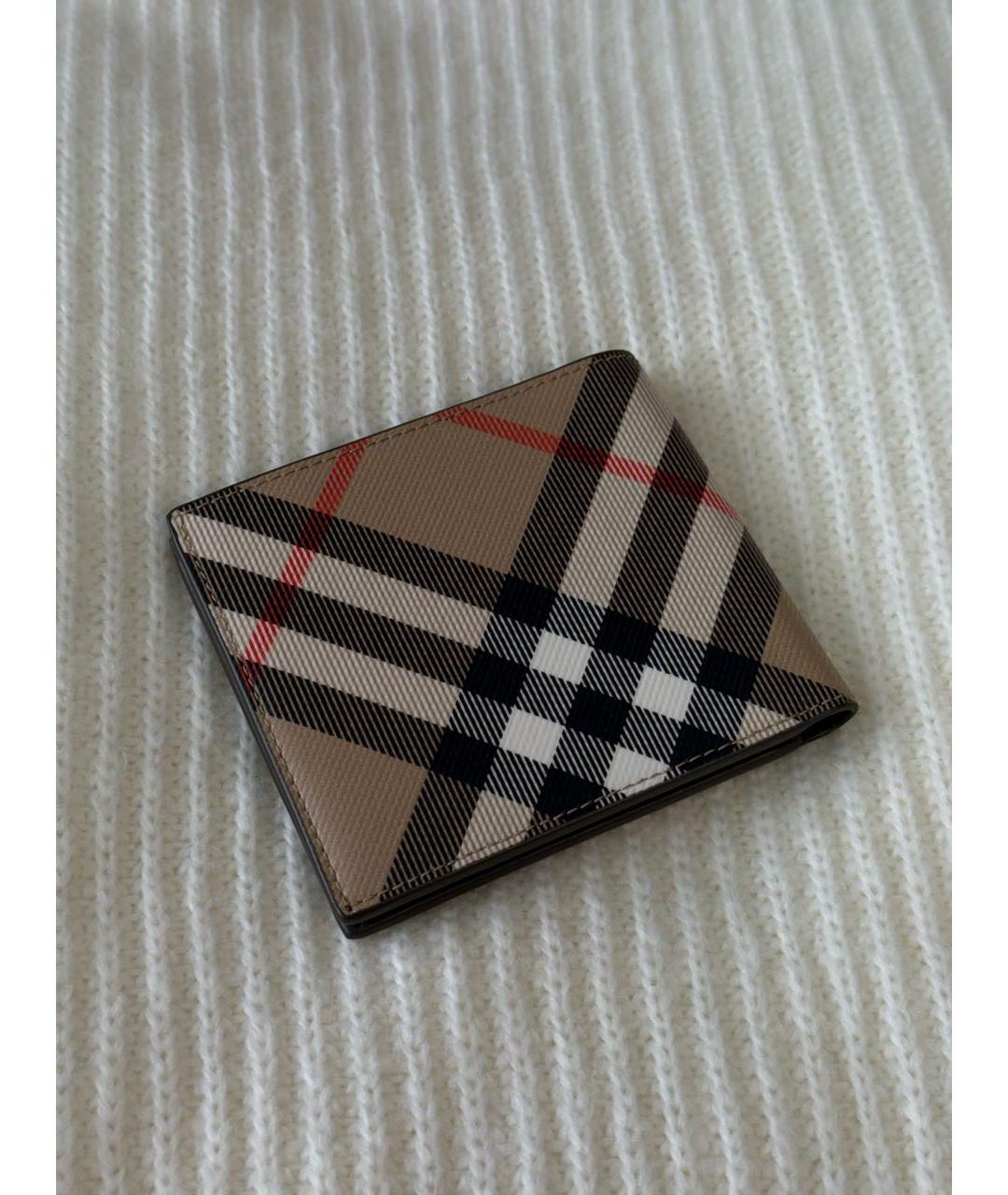 BURBERRY Бежевый кожаный кошелек, фото 2