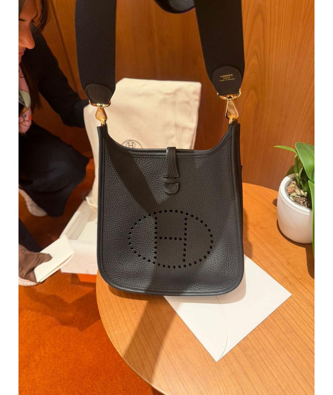 HERMES Черная кожаная сумка через плечо, фото 2