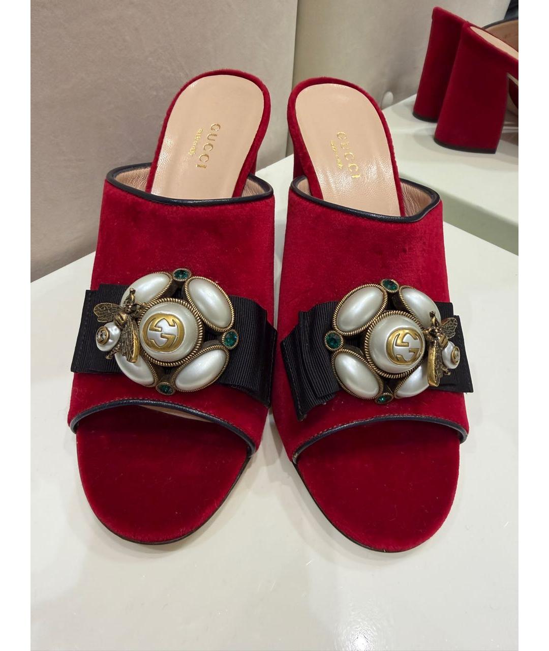 GUCCI Красные замшевые сабо, фото 4