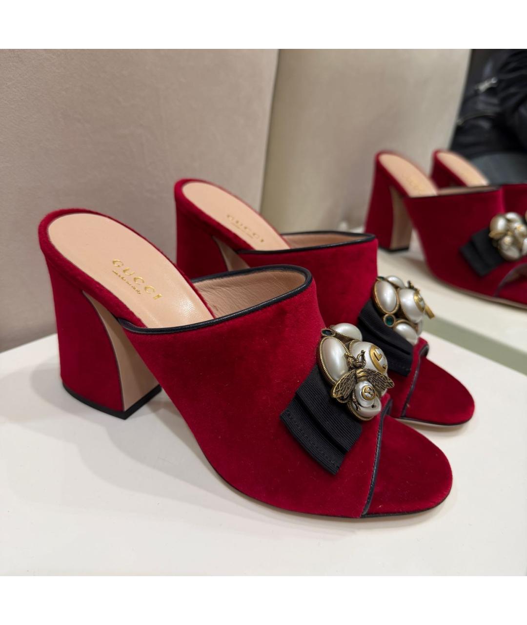 GUCCI Красные замшевые сабо, фото 7