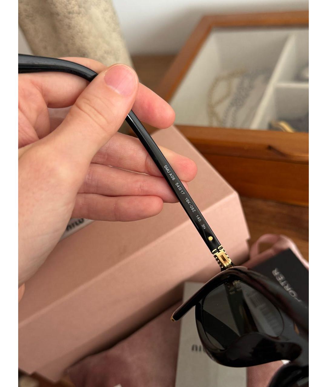 MIU MIU Черные пластиковые солнцезащитные очки, фото 4