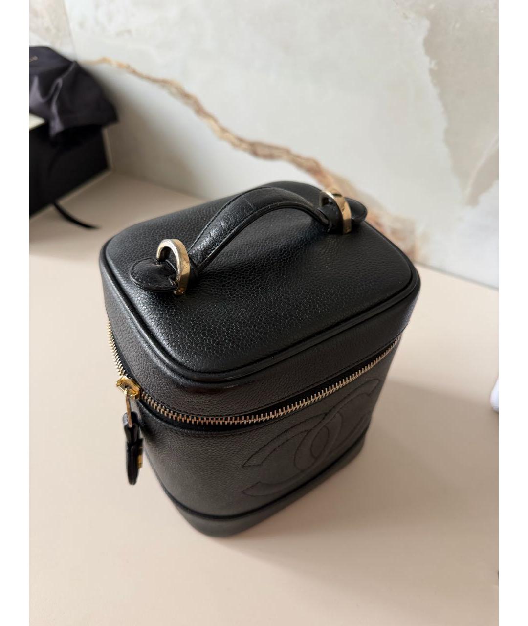 CHANEL Черная кожаная сумка с короткими ручками, фото 5