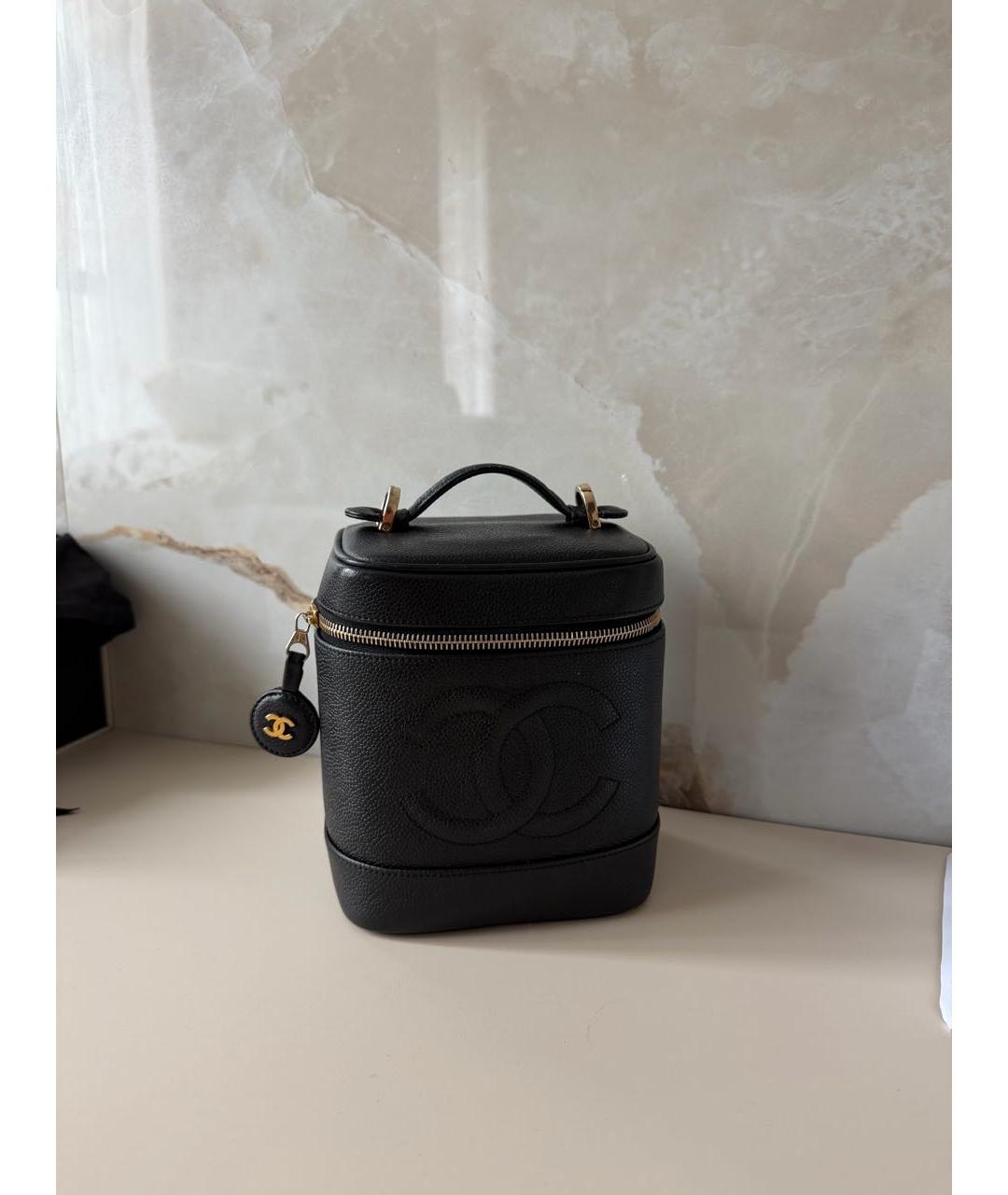 CHANEL Черная кожаная сумка с короткими ручками, фото 2