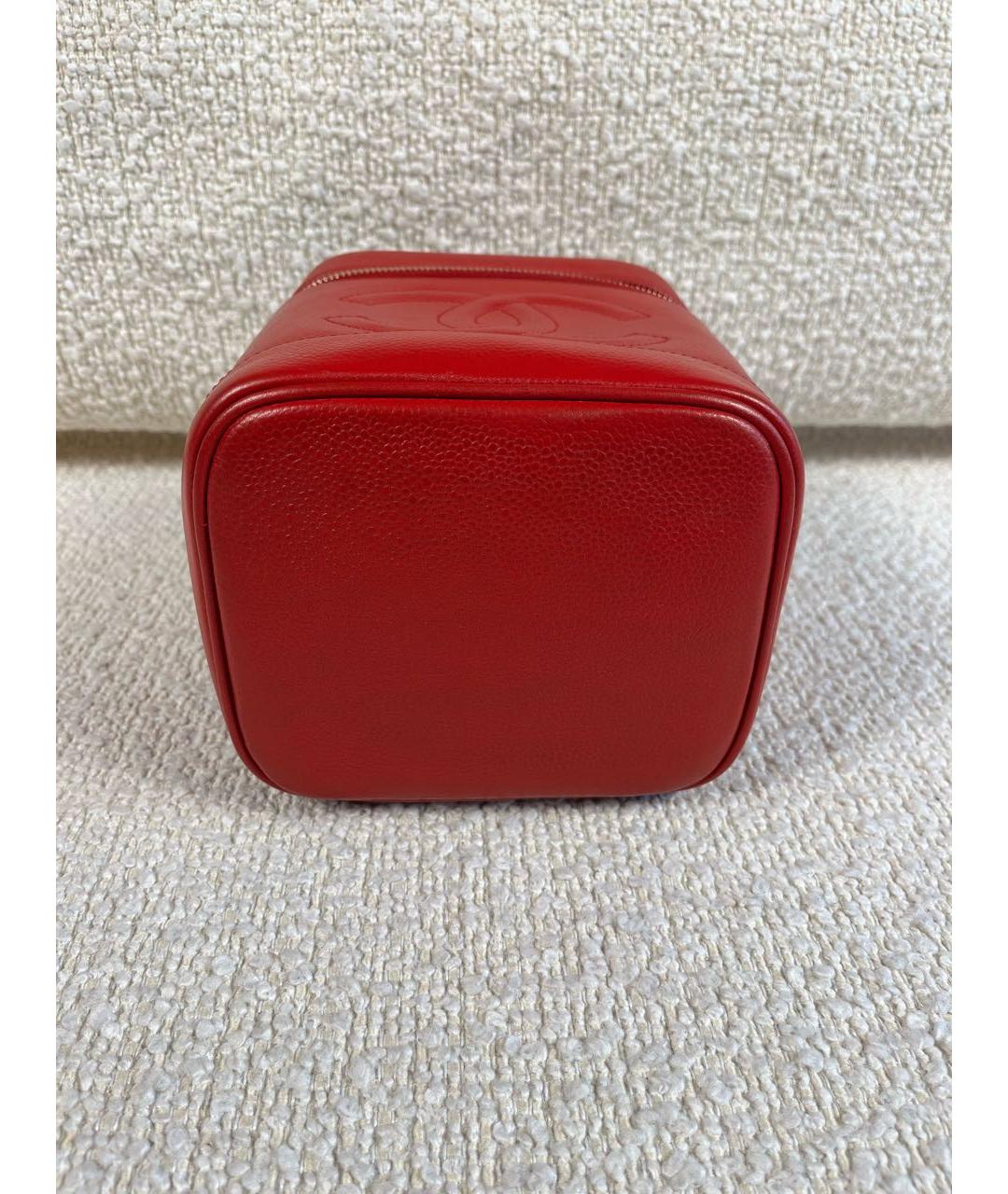 CHANEL Красная кожаная сумка с короткими ручками, фото 7