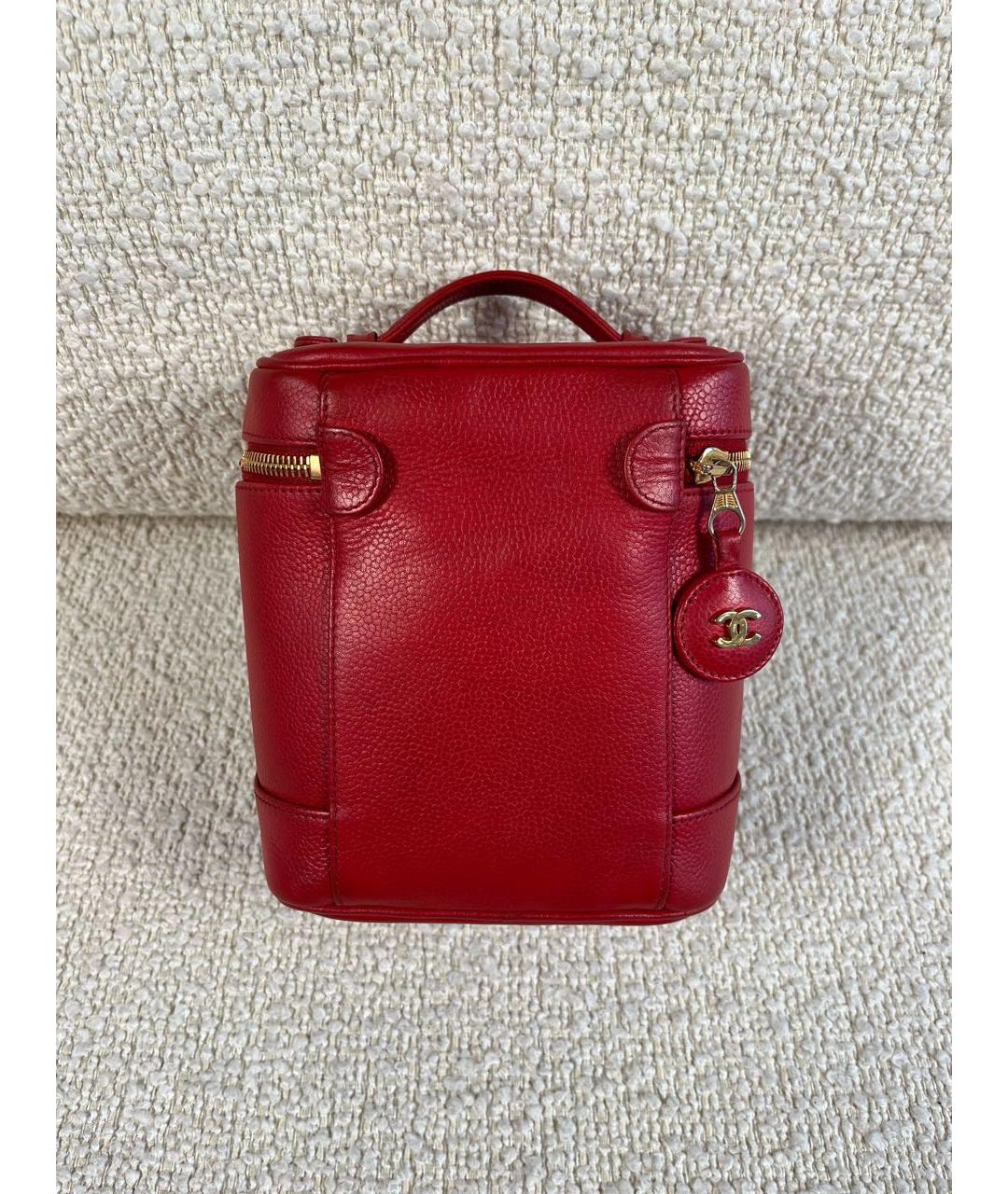 CHANEL Красная кожаная сумка с короткими ручками, фото 3