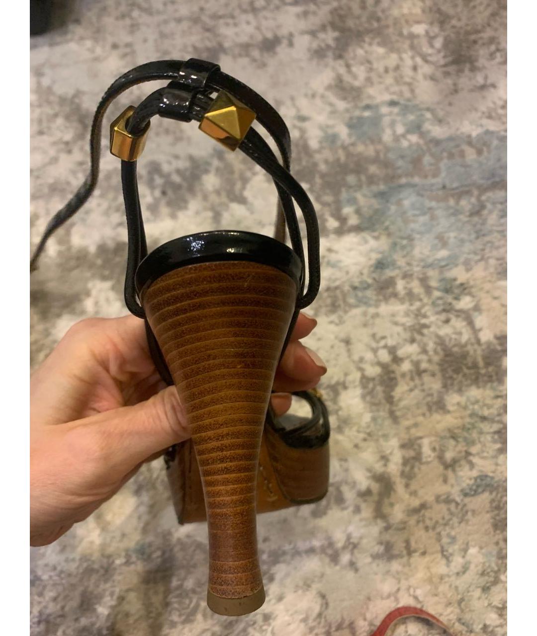 MARC JACOBS Черные босоножки из лакированной кожи, фото 5