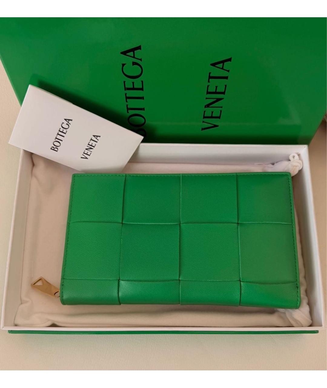 BOTTEGA VENETA Зеленый кожаный кошелек, фото 2