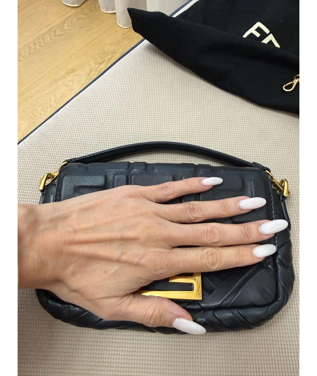 FENDI Черная кожаная сумка с короткими ручками, фото 5