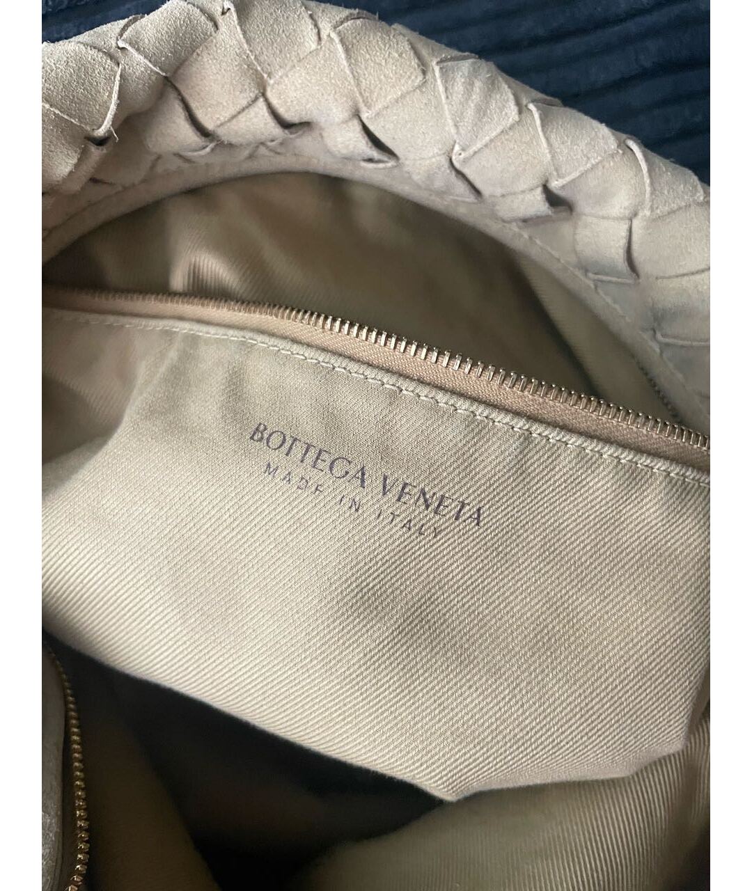BOTTEGA VENETA Бежевая замшевая сумка тоут, фото 4