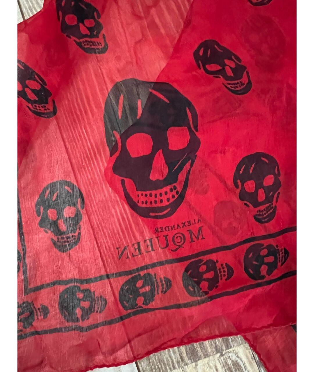 ALEXANDER MCQUEEN Красный шелковый шарф, фото 2