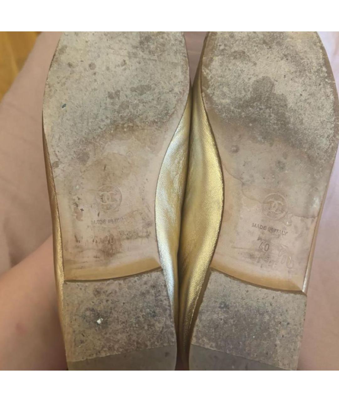 CHANEL Золотые кожаные балетки, фото 4