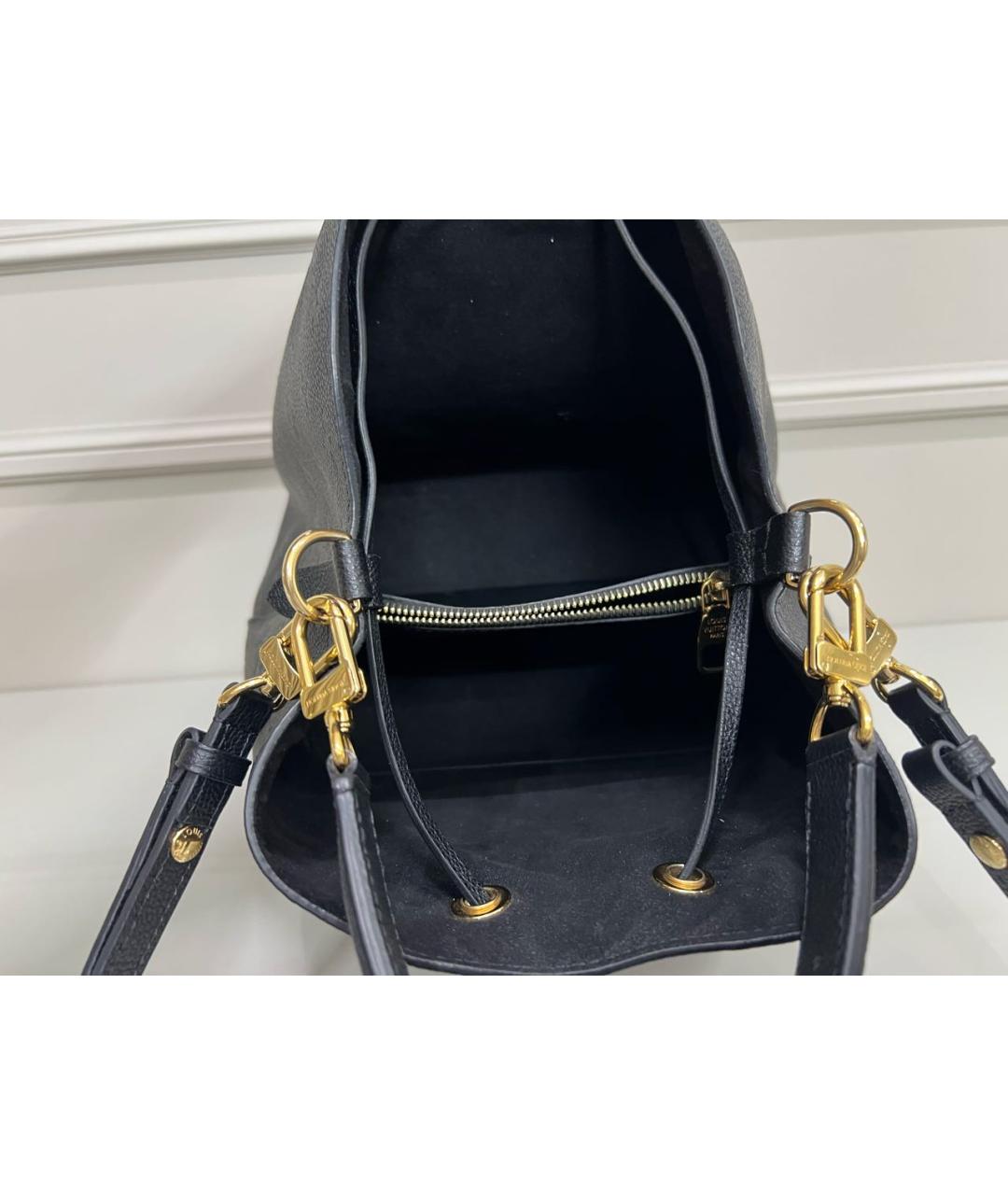 LOUIS VUITTON Черная кожаная сумка через плечо, фото 4