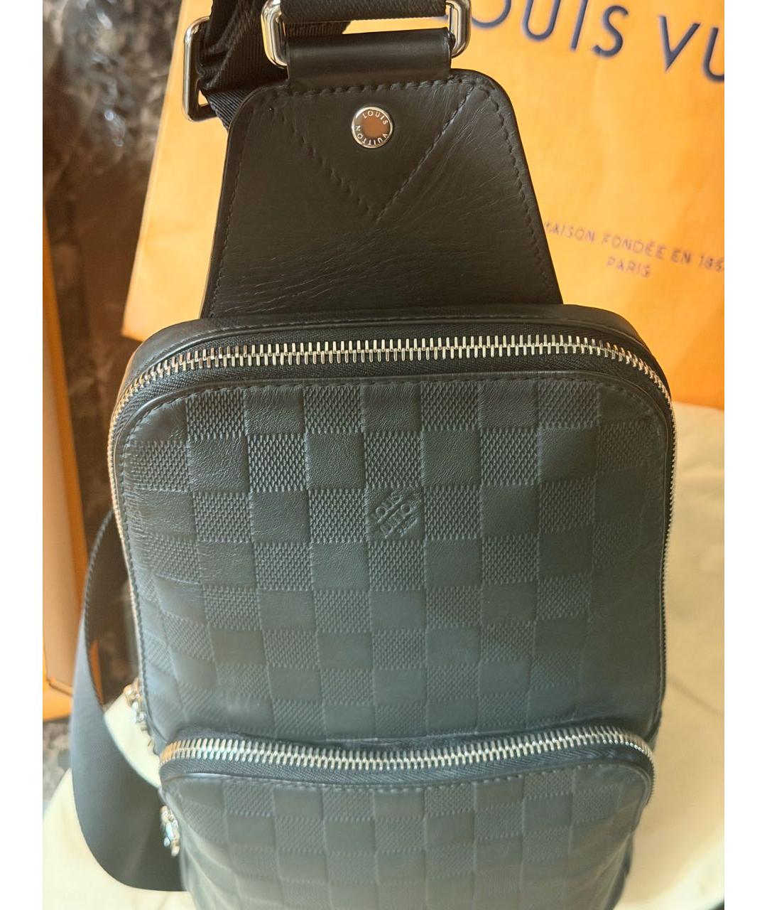 LOUIS VUITTON Черная кожаная сумка на плечо, фото 8