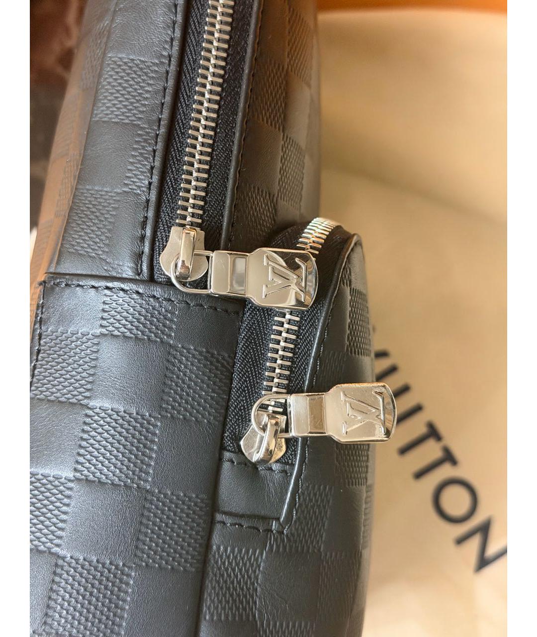 LOUIS VUITTON Черная кожаная сумка на плечо, фото 6