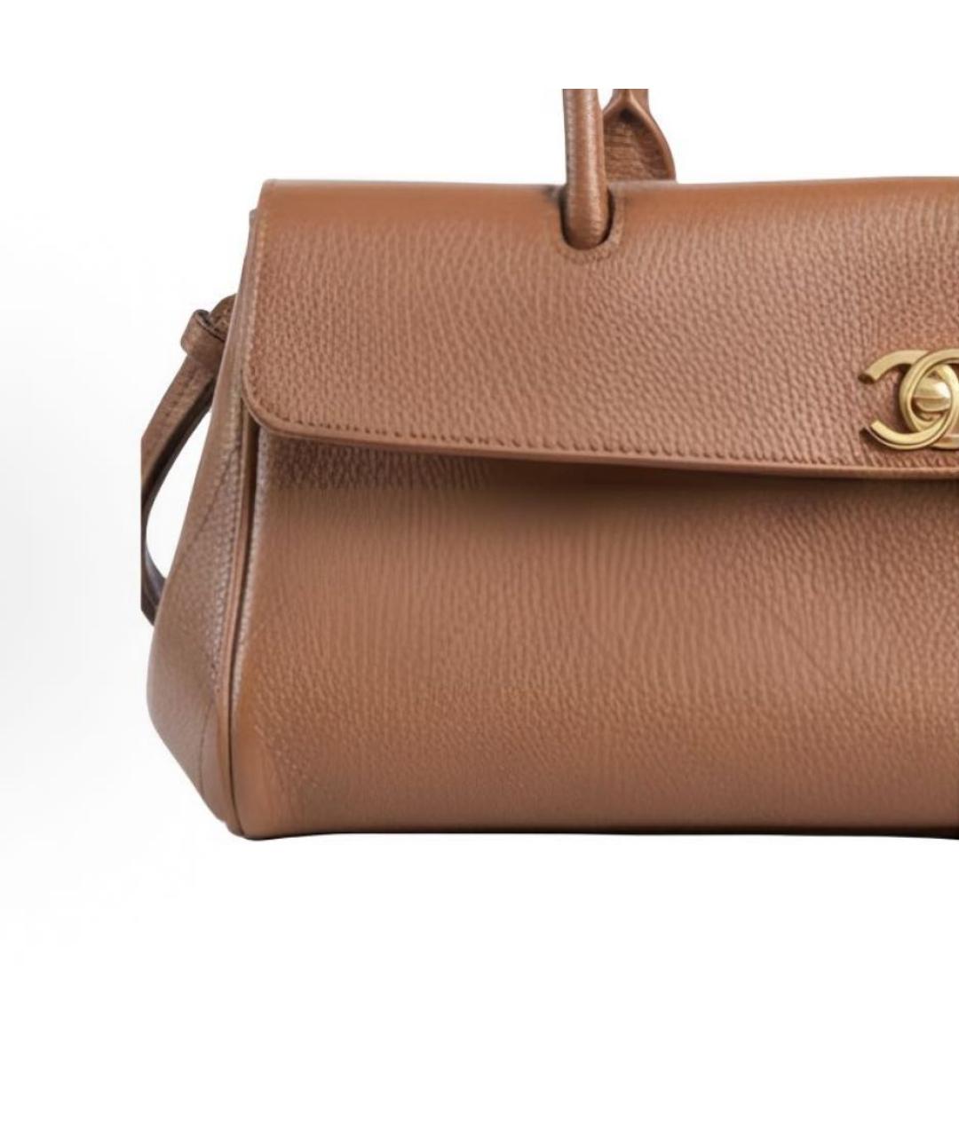 CHANEL Коричневая кожаная сумка через плечо, фото 2