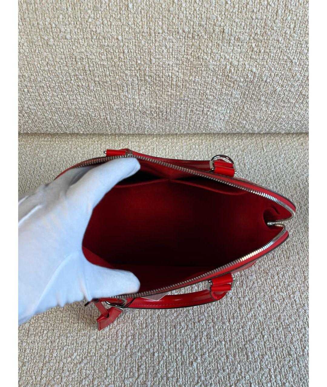 LOUIS VUITTON Красная кожаная сумка с короткими ручками, фото 4
