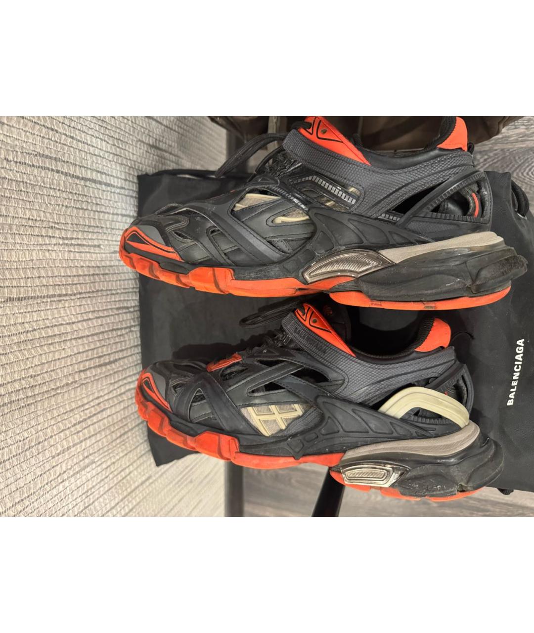 BALENCIAGA Черные резиновые низкие кроссовки / кеды, фото 4