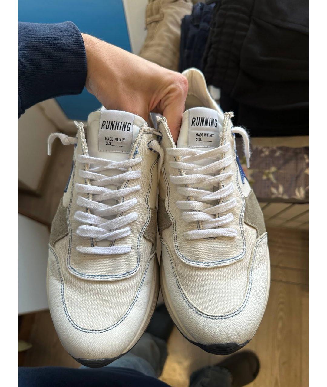 GOLDEN GOOSE DELUXE BRAND Белые замшевые низкие кроссовки / кеды, фото 2