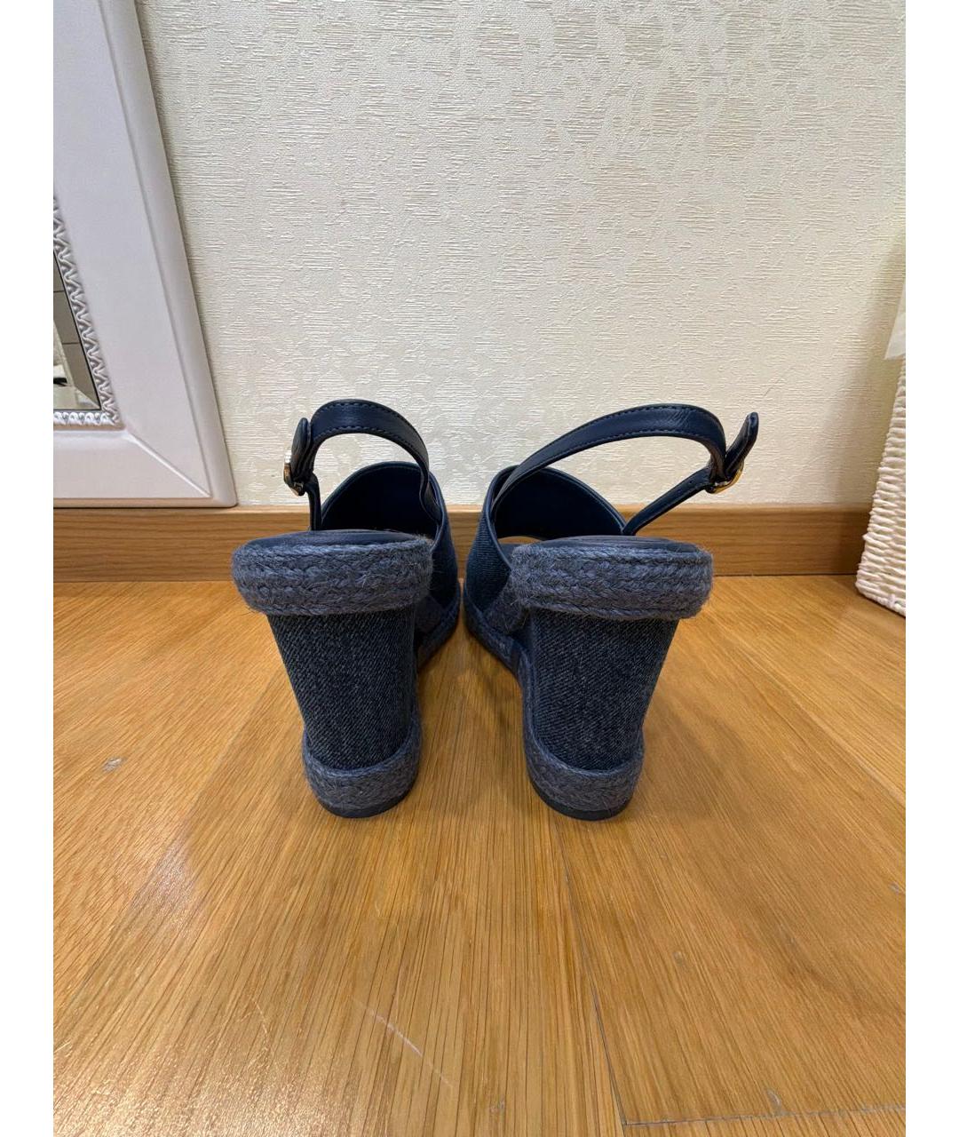 CHANEL Синие текстильные босоножки, фото 4