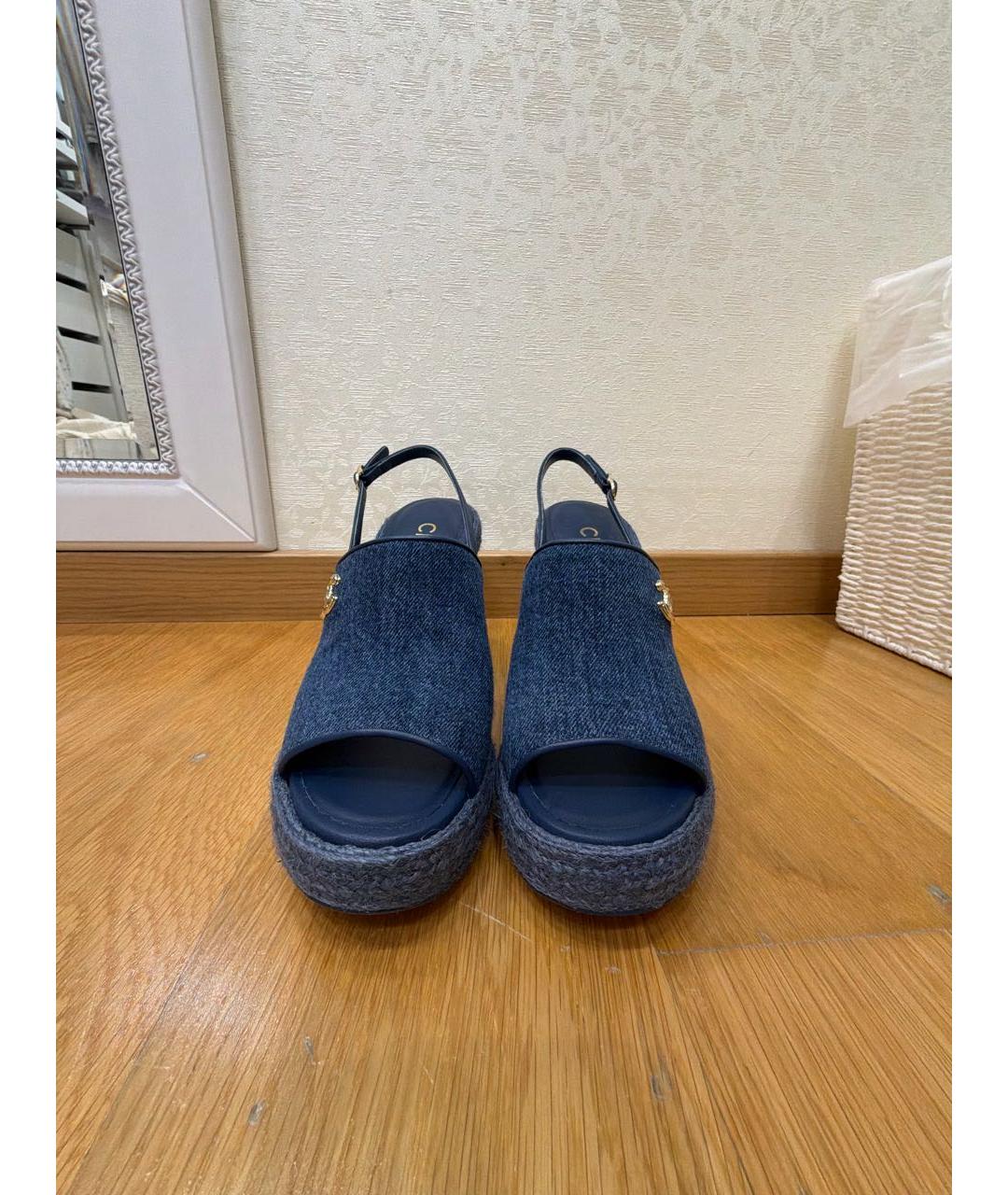 CHANEL Синие текстильные босоножки, фото 2