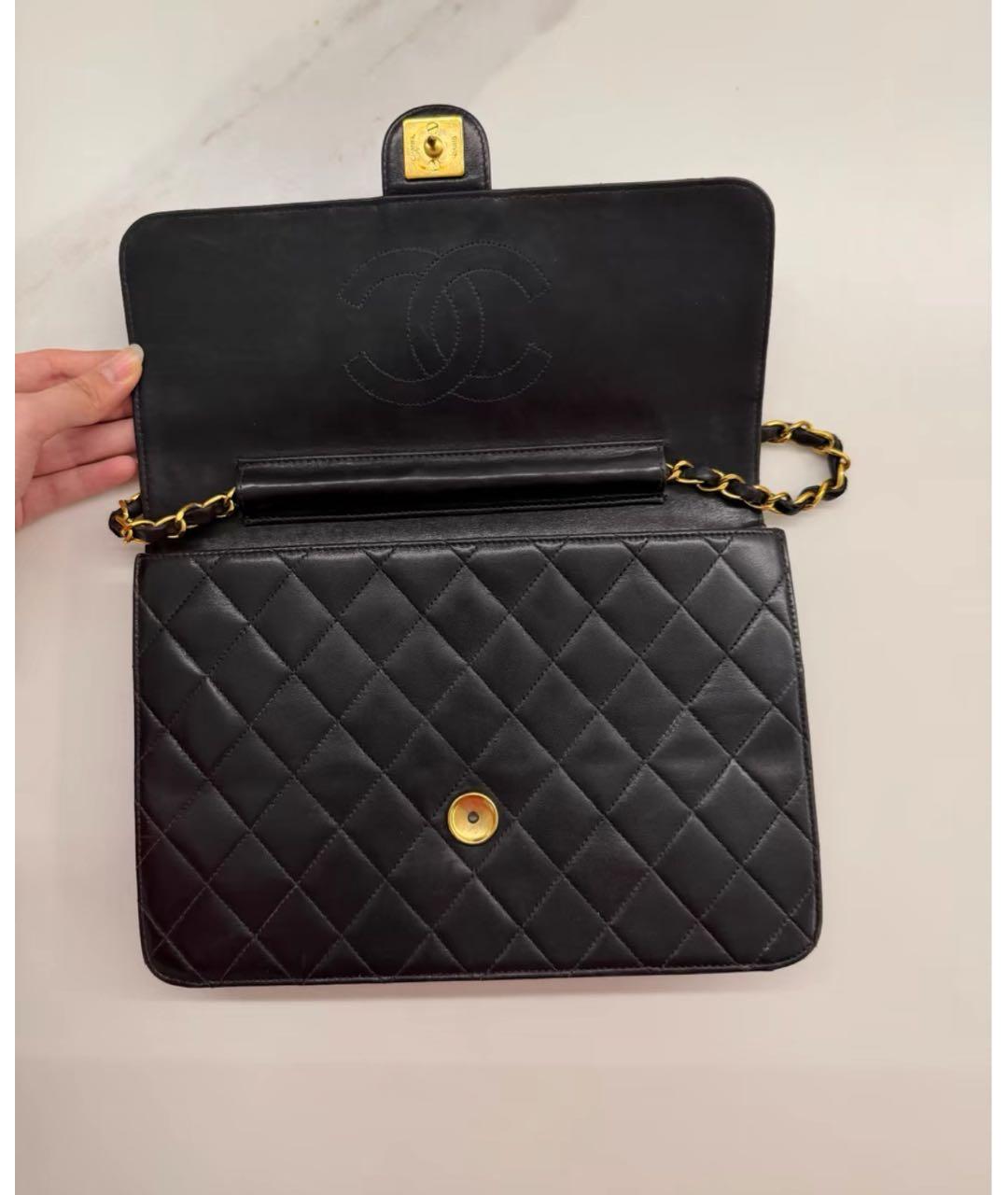CHANEL Черная кожаная сумка через плечо, фото 5