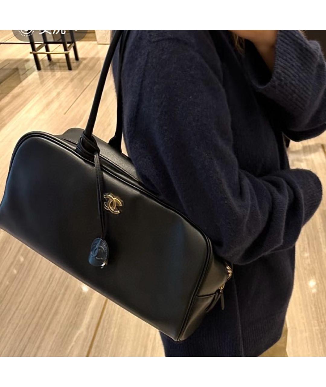 CHANEL Черная кожаная сумка через плечо, фото 8