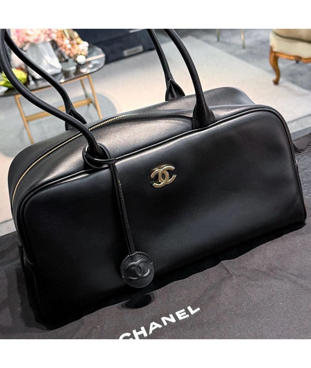 CHANEL Черная кожаная сумка через плечо, фото 5