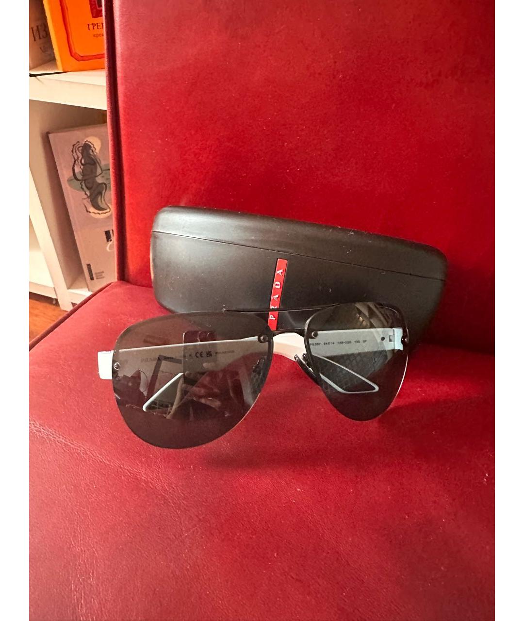 PRADA Белые пластиковые солнцезащитные очки, фото 2