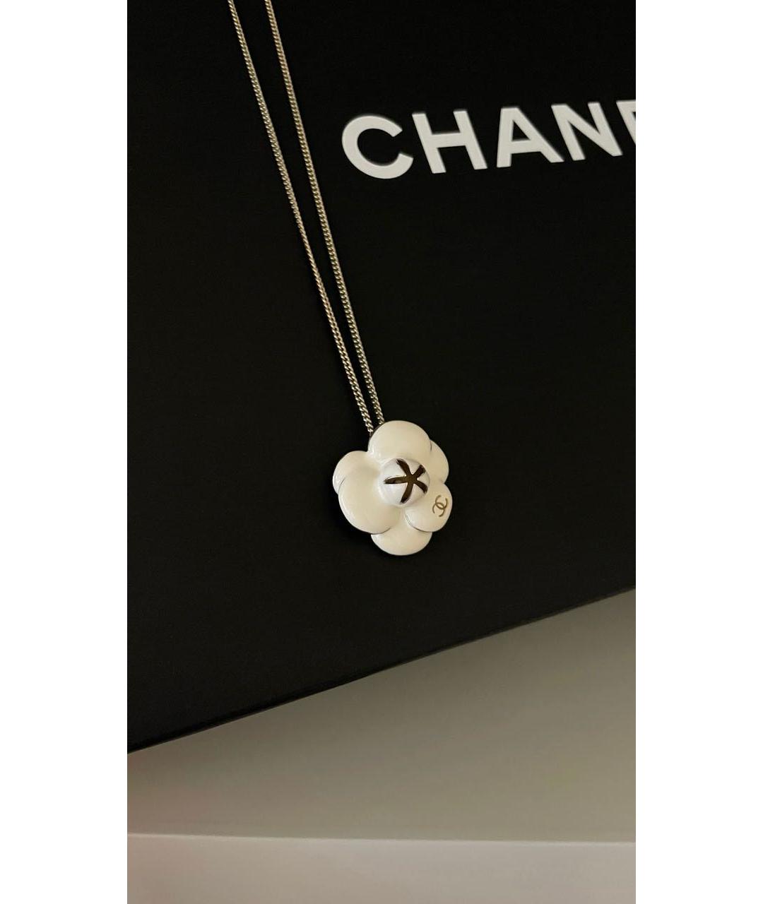 CHANEL Белое металлическое колье, фото 2