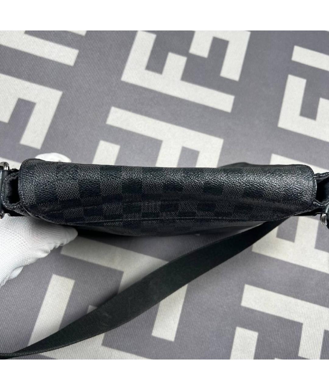 LOUIS VUITTON Черная барсетка, фото 2