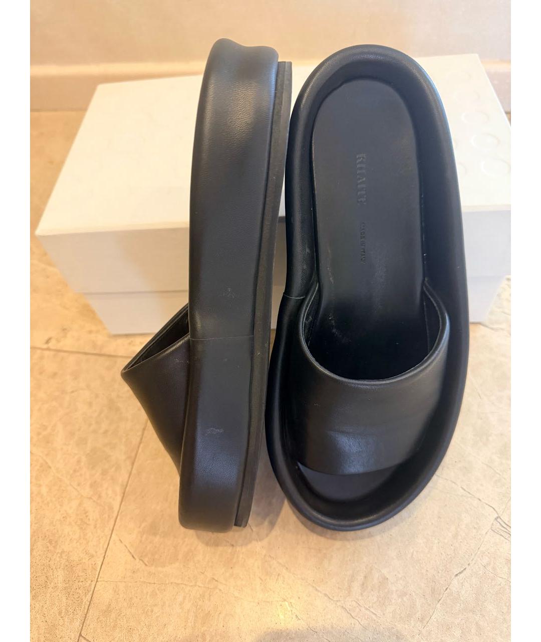 KHAITE Черные кожаные шлепанцы, фото 4