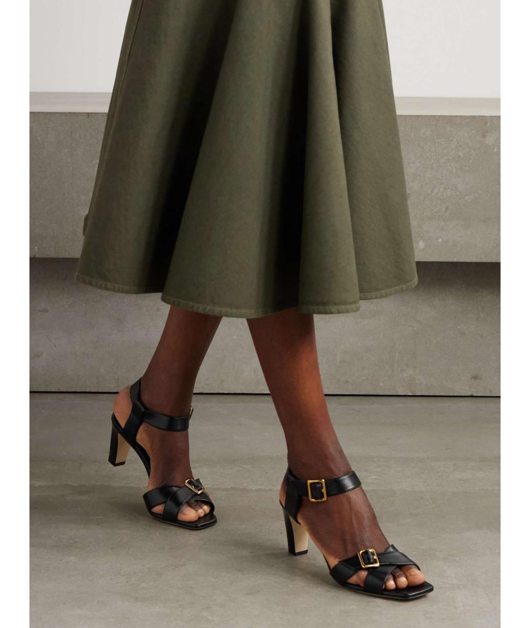 MANOLO BLAHNIK Черные кожаные босоножки, фото 3