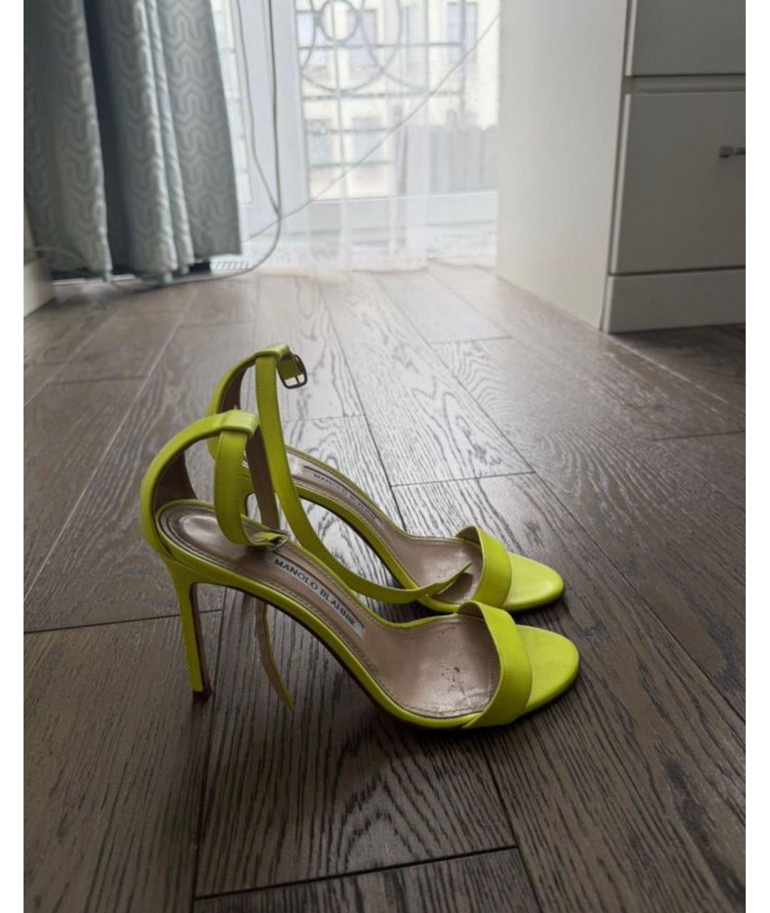 MANOLO BLAHNIK Желтые кожаные босоножки, фото 9