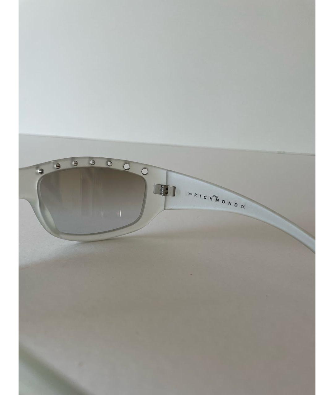 JOHN RICHMOND Серые пластиковые солнцезащитные очки, фото 6