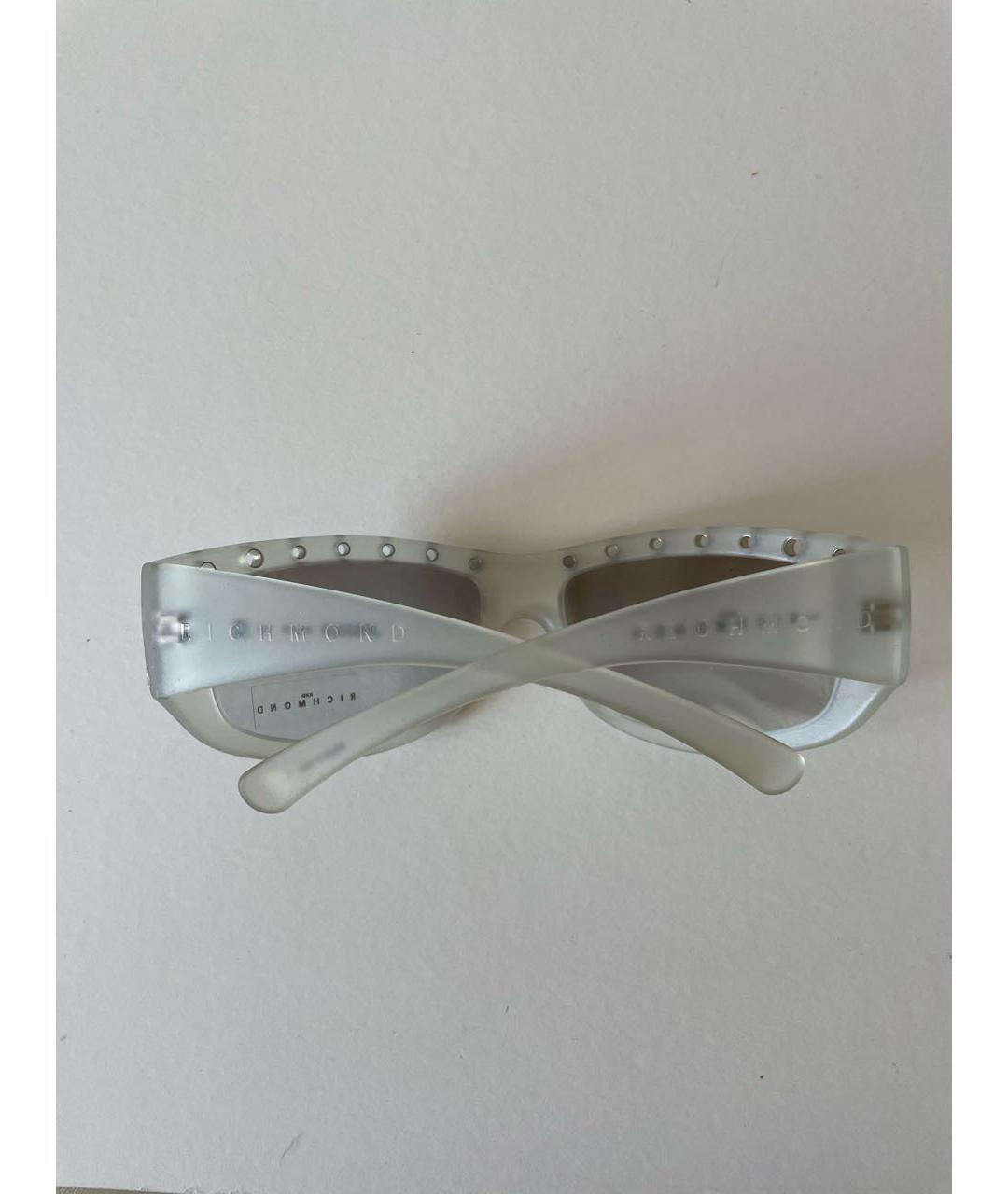 JOHN RICHMOND Серые пластиковые солнцезащитные очки, фото 7