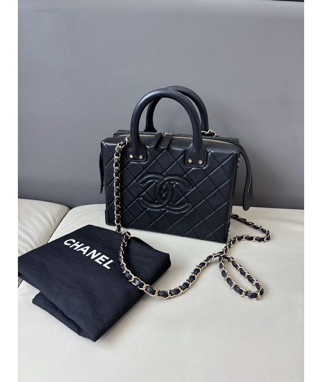 CHANEL Черная кожаная сумка через плечо, фото 2