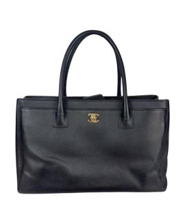 CHANEL Сумка через плечо