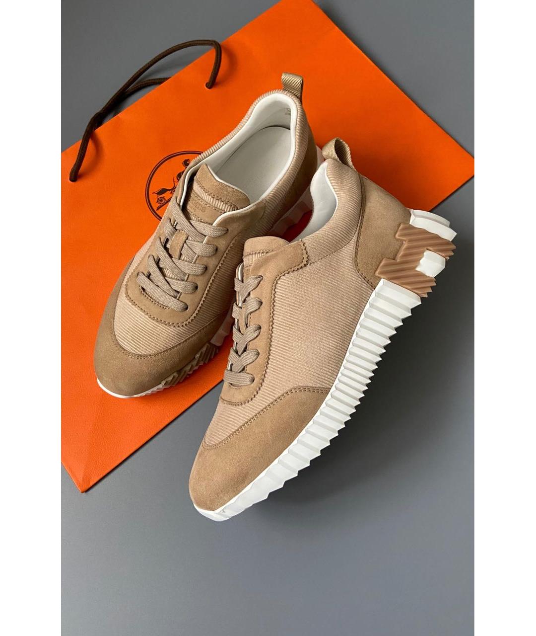 HERMES Бежевые текстильные кроссовки, фото 2