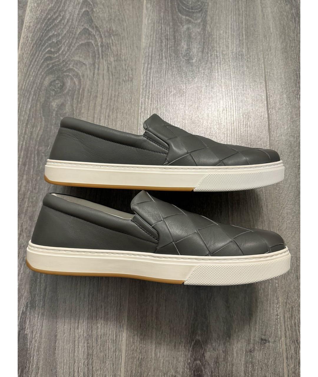 BOTTEGA VENETA Серые кожаные слипоны, фото 5