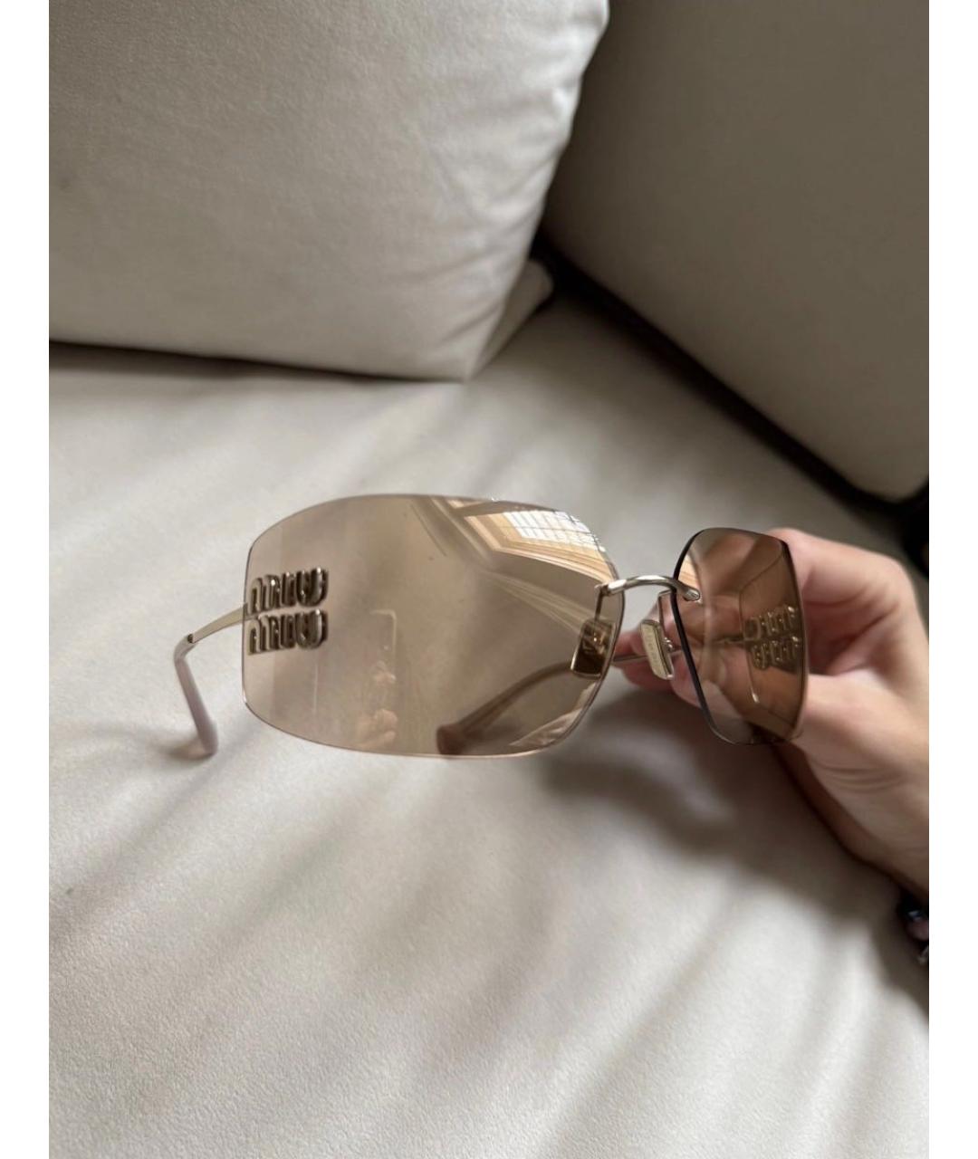 MIU MIU Золотые пластиковые солнцезащитные очки, фото 6