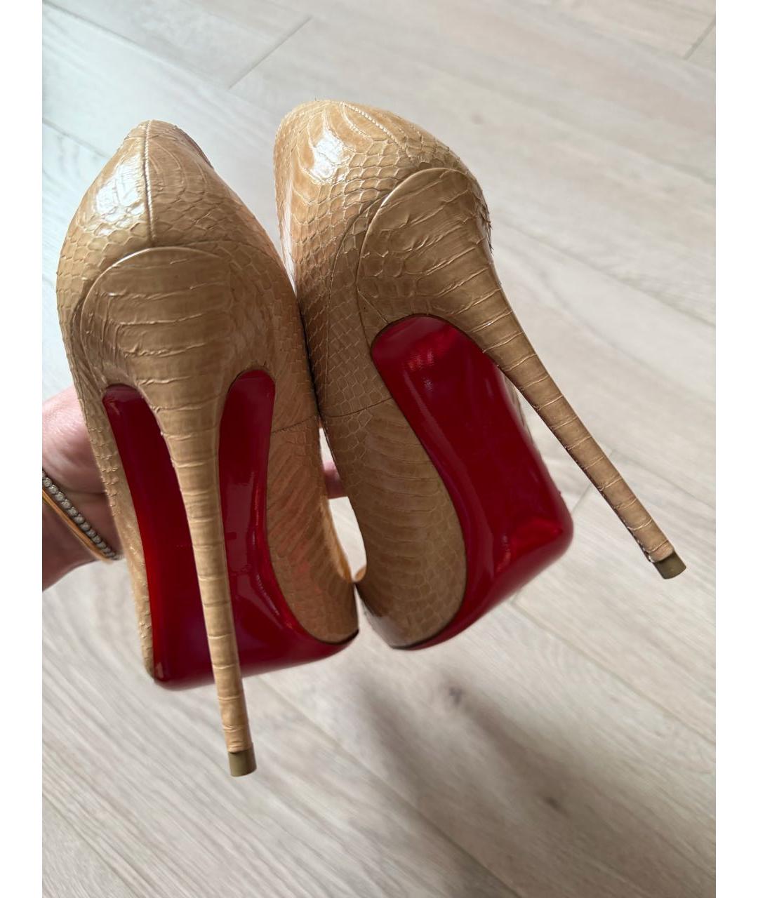 CHRISTIAN LOUBOUTIN Бежевые туфли из экзотической кожи, фото 4