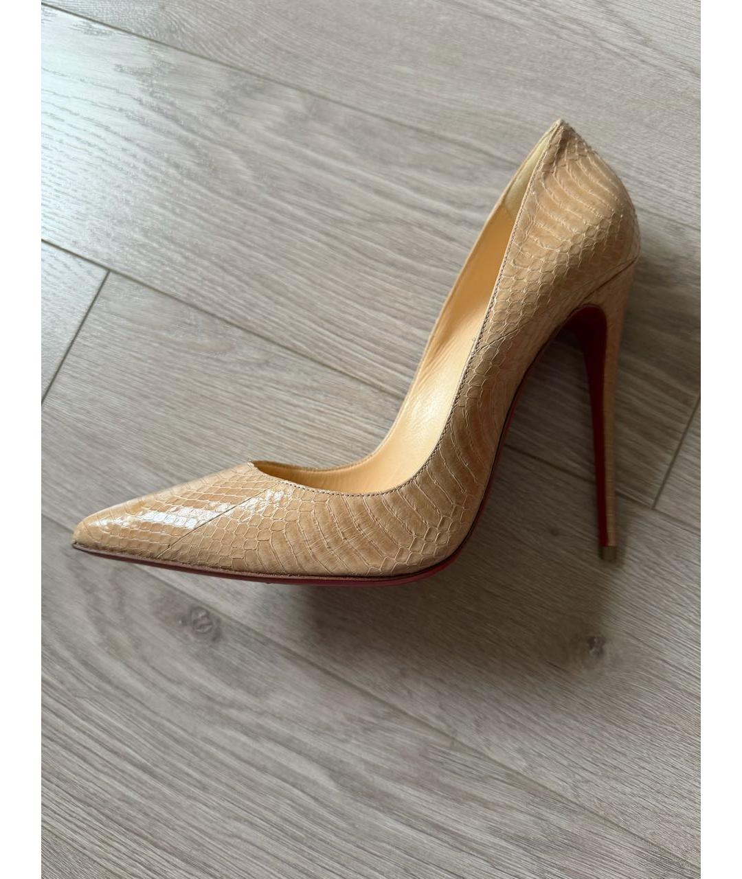 CHRISTIAN LOUBOUTIN Бежевые туфли из экзотической кожи, фото 9