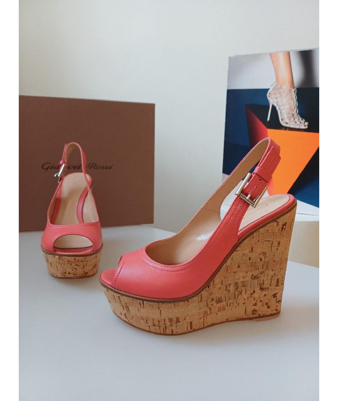 GIANVITO ROSSI Коралловые кожаные босоножки, фото 5