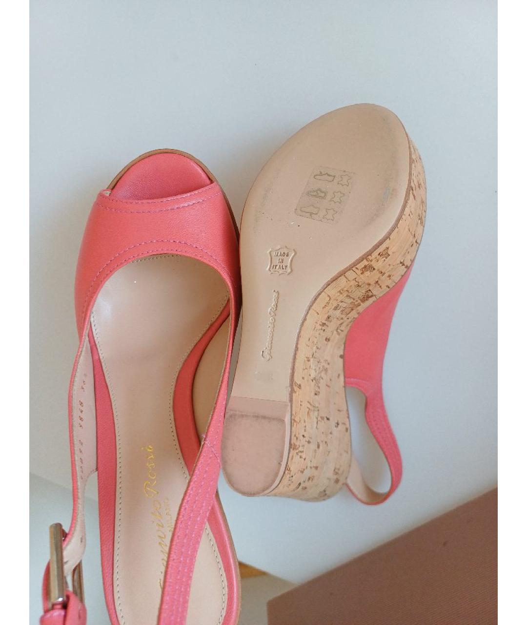 GIANVITO ROSSI Коралловые кожаные босоножки, фото 8