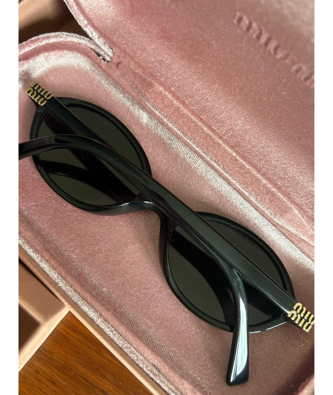 MIU MIU Черные пластиковые солнцезащитные очки, фото 3