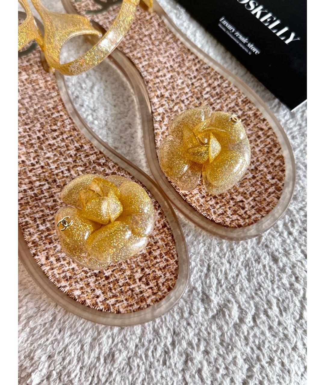 CHANEL Желтые резиновые сандалии, фото 4